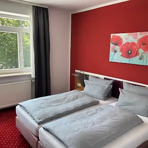 Konradp Holzkirchen Hotel